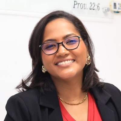 Laiane, secretária do CEC